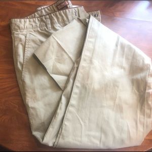 Michael Kor’s men’s Khaki pants size 32/34❤️❤️
